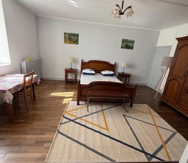 Chalindrey House | La Parenthèse du Pailly Maison entière dans la campagne haute-marnaise