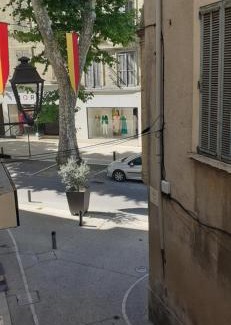 Salon-de-Provence Apartment | La PAUSE Salonaise "au coeur de la ville"