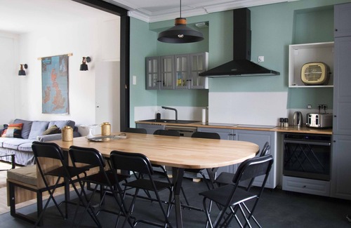 Chartres House | La Pension du Maréchal : Maison Spacieuse Centre Ville de Chartres