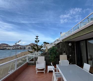 Las Palmas de Gran Canaria Apartment | La Perla de Las Canteras