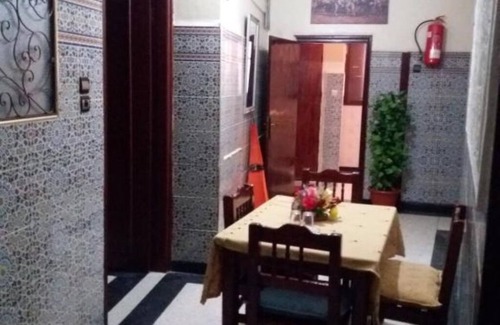 Meknes Apartment | La Perle - Accogliente Appartamento con Cucina e WiFi Gratuito a Meknès