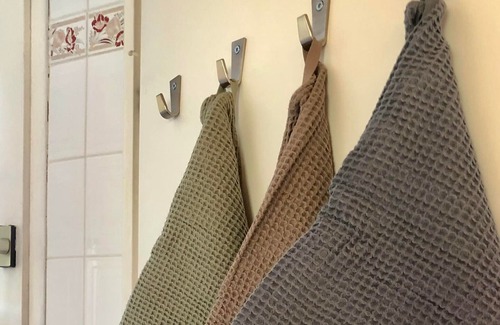 Saint-Jacques-des-Blats Other | "La Petite Maison Nature", with mountain views, private terrace and Wi-Fi