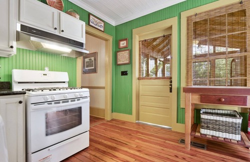 Bay St Louis House | La Petite Cachette Main House in Old Bay St. Louis