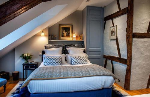 Honfleur Bed & Breakfast | La Petite Folie