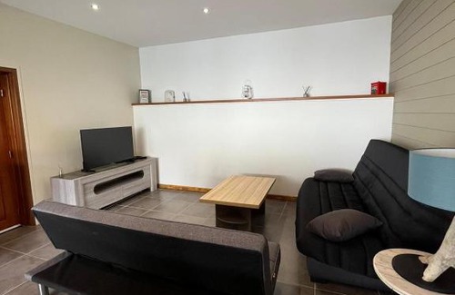 Le Plessis-Feu-Aussoux House | la petite maisonnette