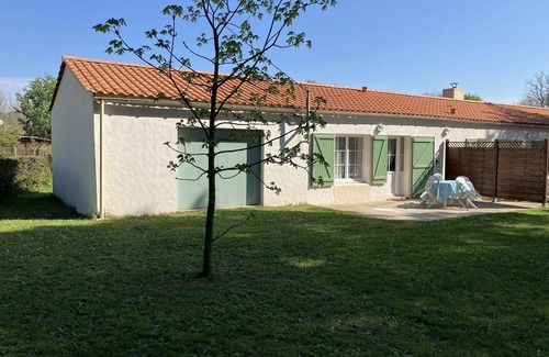 Saint-Hilaire-de-Riez Apartment | La Petite maison de pays - Saint Hilaire de Riez