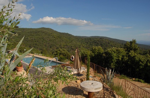 Aups House | La Petite Gipiere House in Provence, near the lake of Sainte Croix du Verdon