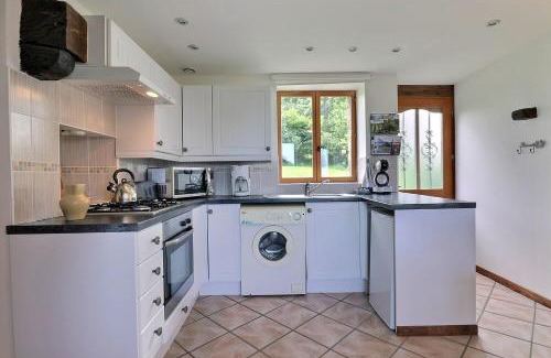 Tremblay House | La petite maison bleue