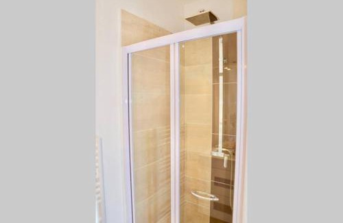 Avoine Apartment | La petite maison appartement 2