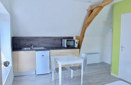 Avoine Apartment | La petite maison appartement 2