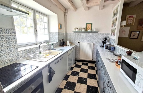 Cuzion House | La petite Maison de Cuzion