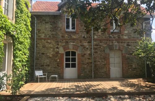 Vertou Apartment | La petite Noe