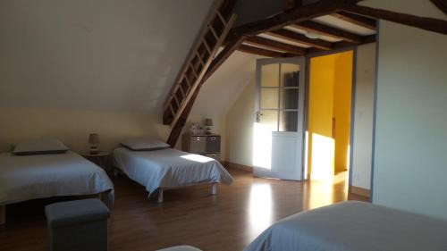 Vignoux-sous-les-Aix Bed & Breakfast | LA PETITE NOUE
