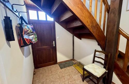 Oust House | La Petite Ourse maison de village à Oust