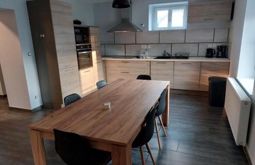 La Petite-Raon House | La Petite-Raon - Appartement complet - Quartier calme