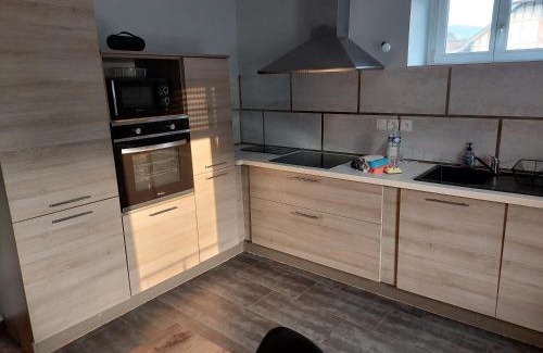 La Petite-Raon House | La Petite-Raon - Appartement complet - Quartier calme
