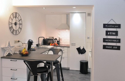 Old Town Apartment | La Petite Terrasse du Centre