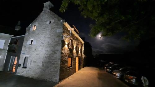 Ploudalmezeau House | La Petite Valise