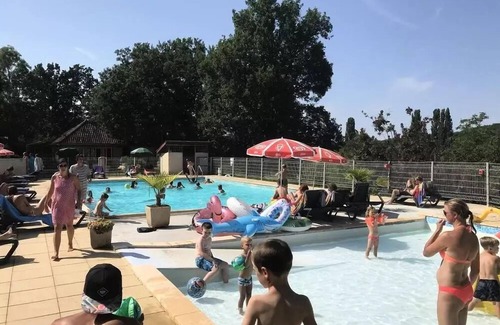 Daglan Ski Chalet | La Peyrugue Campsite * - 4 room family chalet for 6 people