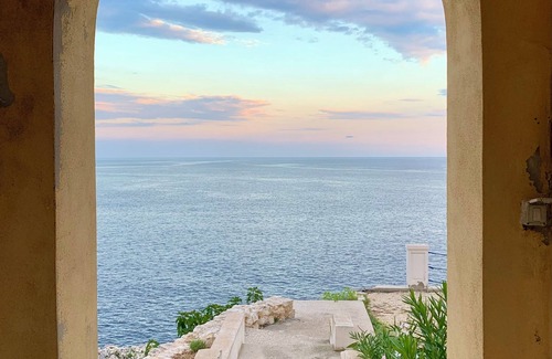 Santa Cesarea Terme Apartment | La Piattaforma, your home with a private sea view