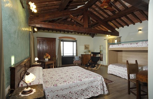 Pietrapiana Bed & Breakfast | La Pietra Piana Restaurant /Bed & Breakfast