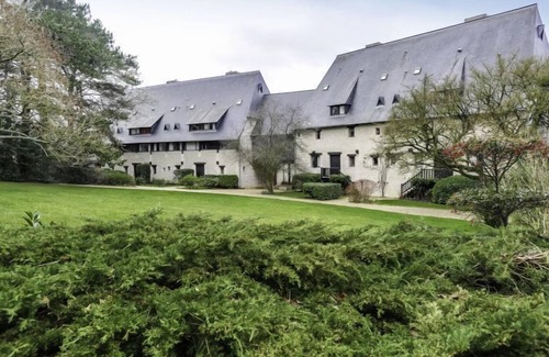 Tourgeville Apartment | La Pinchonnière by Interhome