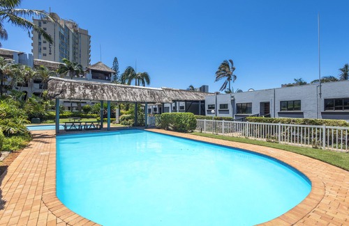 Ballito Apartment | La Pirogue, Spacious 3 Bed | Willards Beach | Pool