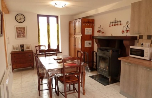 La Celle-en-Morvan House | La Place - CELLE-EN-MORVAN (LA)