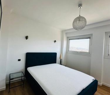 Le Pharo Apartment | La plage