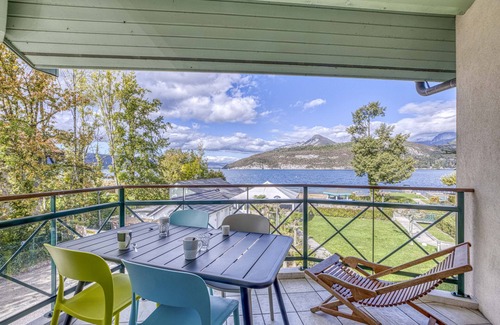 Duingt Apartment | La plage privée du lac