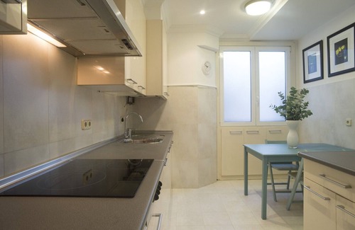 Gros Apartment | LA PLAGE ZURRIOLA, amazing sea views