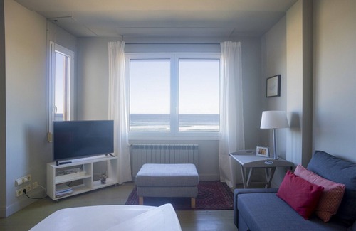 Gros Apartment | LA PLAGE ZURRIOLA, amazing sea views