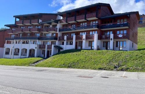 Bellentre Apartment | La Plagne Appartement au pied des pistes avec vue Mont Blanc
