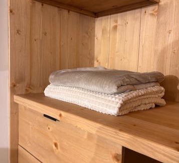 Avia Apartment | La Plana allotjament rural