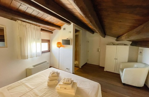 Old Town Hotel | La Plumeria Hotel