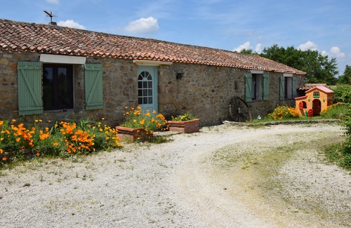 Chiche Cottage | La Pomerie: Cottage classified 3 stars with Heated Pool near Puy du Fou