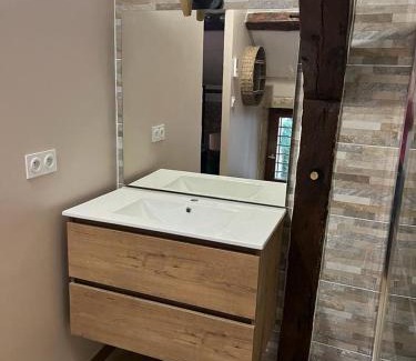 Douvres-la-Delivrande House | La Pomme