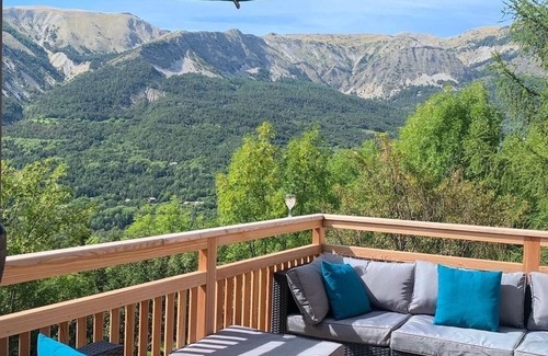 Beauvezer Ski Chalet | La Pommière 5* - superb views just 15 minutes drive from ski station