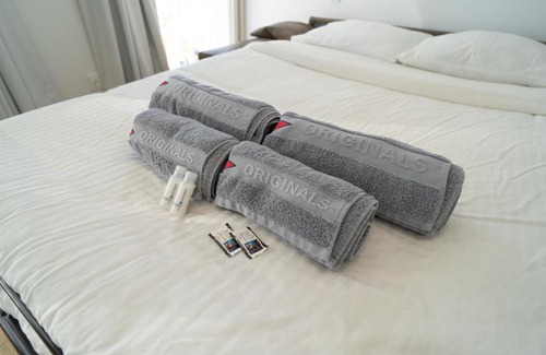 Euromed - La Joliette Apartment | La Porte Bleue - Studio entier