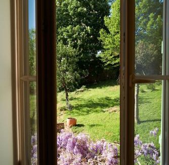 Cluny Bed & Breakfast | La Porte des Prés