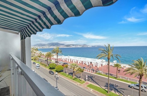 La Californie Apartment | La Prom 1 - two bedrooms facing the sea