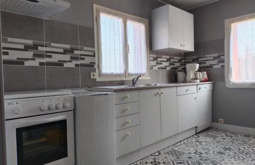 Rouxmesnil-Bouteilles House | La ptite maison