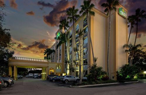 West Palm Beach Hotel | La Quinta by Wyndham West Palm Beach Airport
