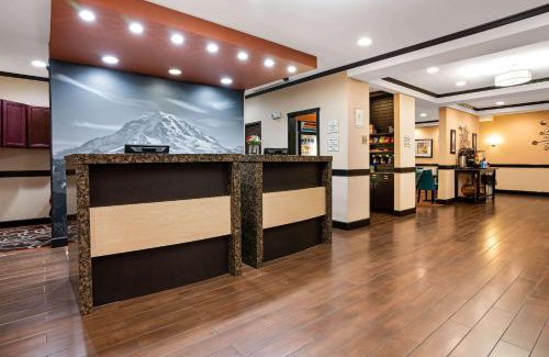 Auburn Hotel | La Quinta by Wyndham Auburn