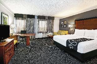 Baytown Hotel | La Quinta by Wyndham Houston Baytown East