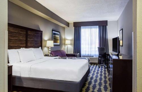 Lynchburg Hotel | La Quinta by Wyndham Lynchburg at Liberty Univ.