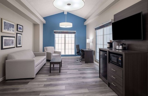 Foothill Farms Hotel | La Quinta Inn by Wyndham Sacramento North