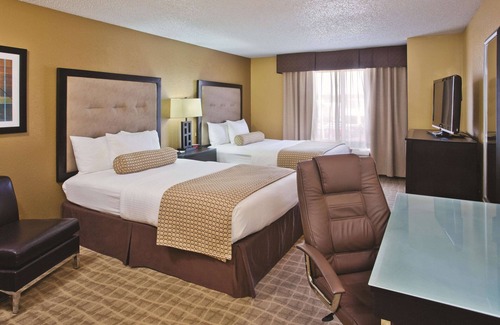 Hot Springs Hotel | La Quinta Inn & Suites by Wyndham Hot Springs
