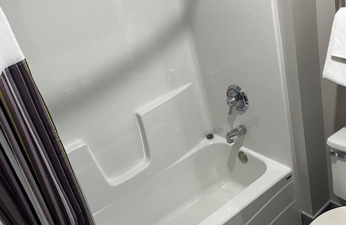 Mansfield Hotel | La Quinta Inn & Suites by Wyndham Mansfield OH