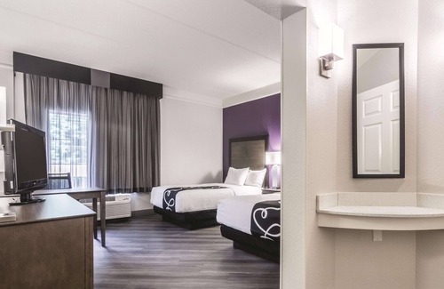 Conyers Hotel | La Quinta Inn & Suites by Wyndham Atlanta Conyers